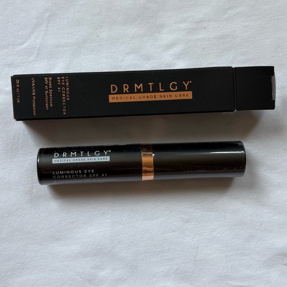 Luminous Eye Corrector SPF 41 - Picture 1 of 1